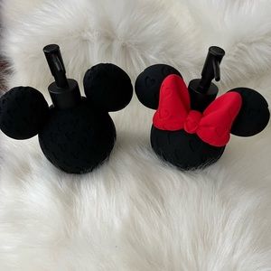Mickey and Minnie Mouse Soap Dispenser Set